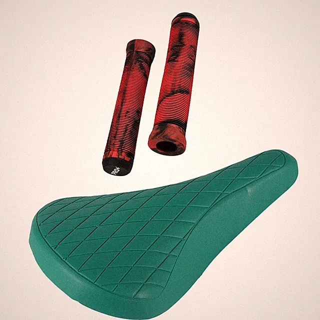 PRO+ Green BMX Vinyl & Black/Red OD Flangeless Grips BMX BIKE