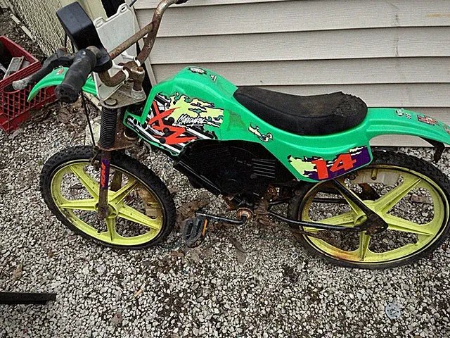 VINTAGE Dyno BMX Style Kids Bicycle Green 2 Wheels #14.‘perfect restoration job